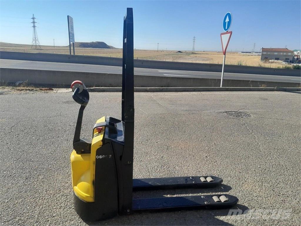 Hyster P1.6 Nízkozdvižný vozík