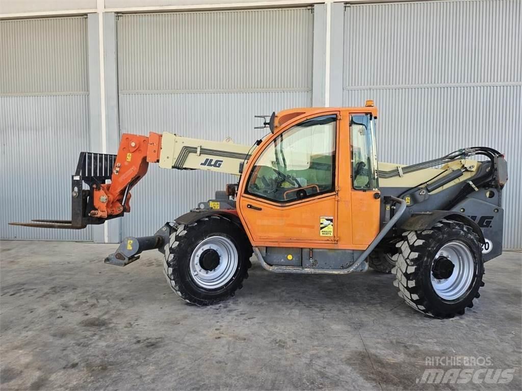 JLG 3512 Teleskopické manipulátory
