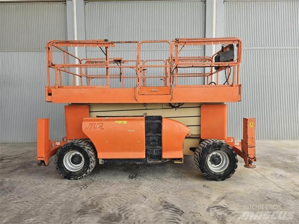 JLG 4394RT Nůžková zvedací plošina