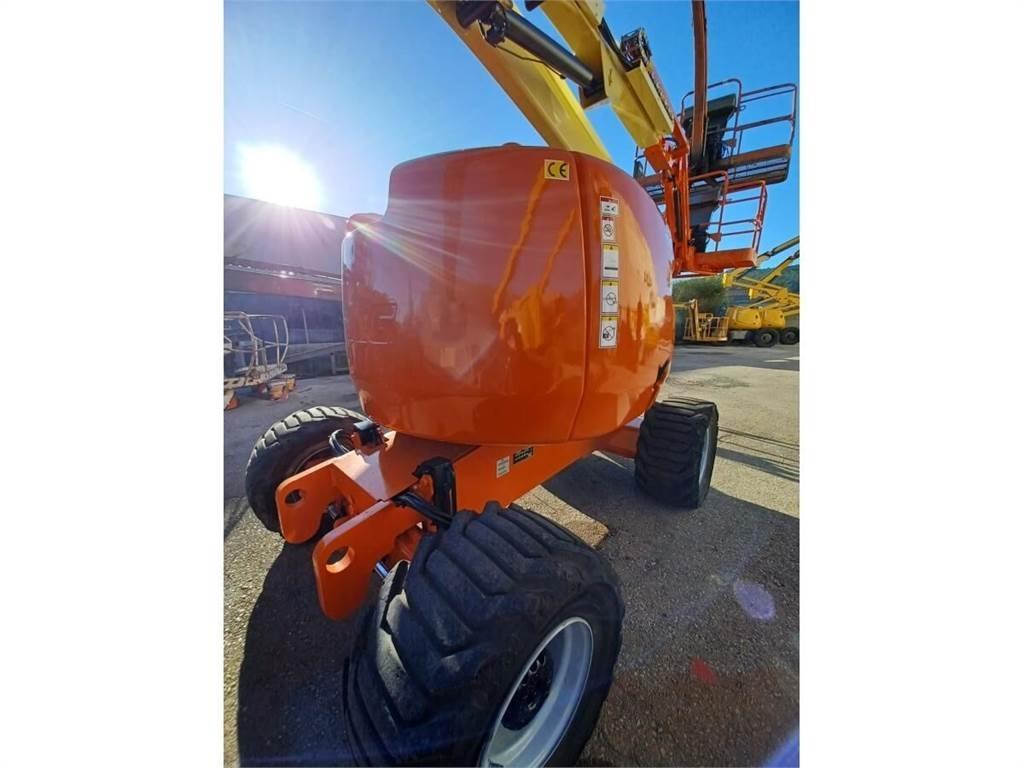 JLG 450AJ Kloubové plošiny