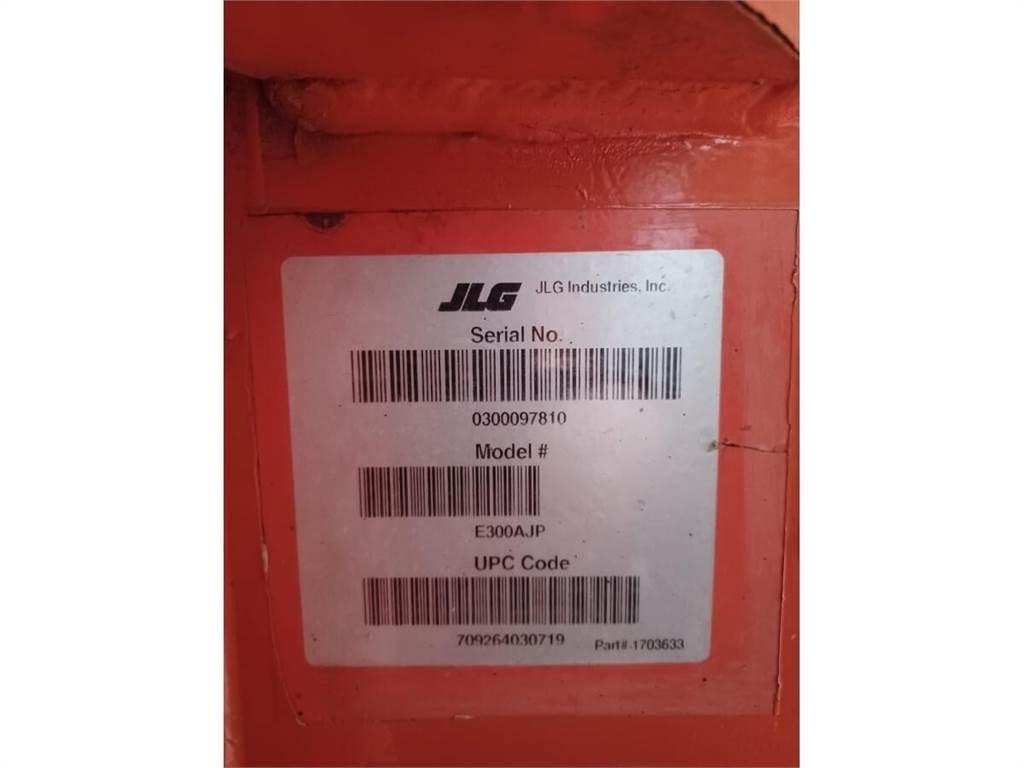 JLG E300AJP Kloubové plošiny