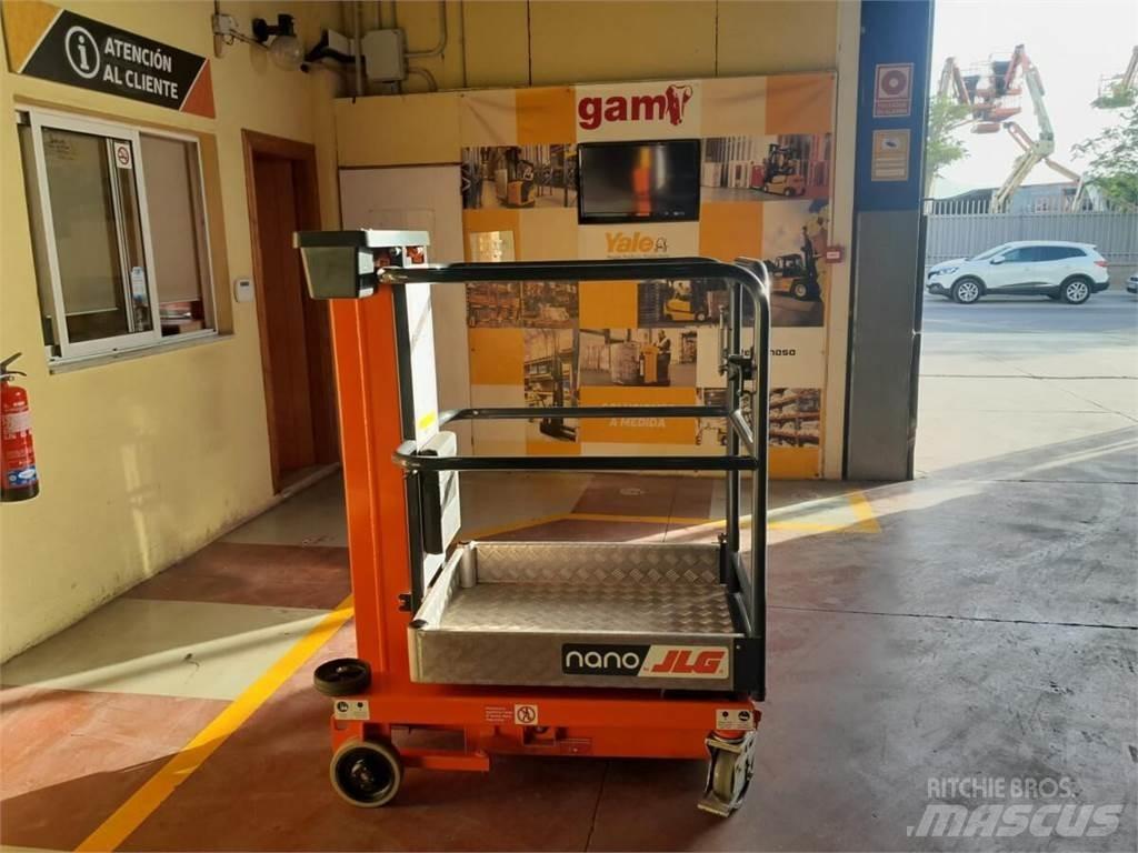 JLG NANO Vertikální sloupové výtahy