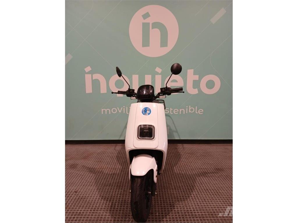  Lvneng LX05 Terénní vozidla