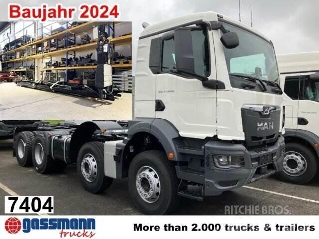 MAN 41.440 8x4 BB Hákový nosič kontejnerů