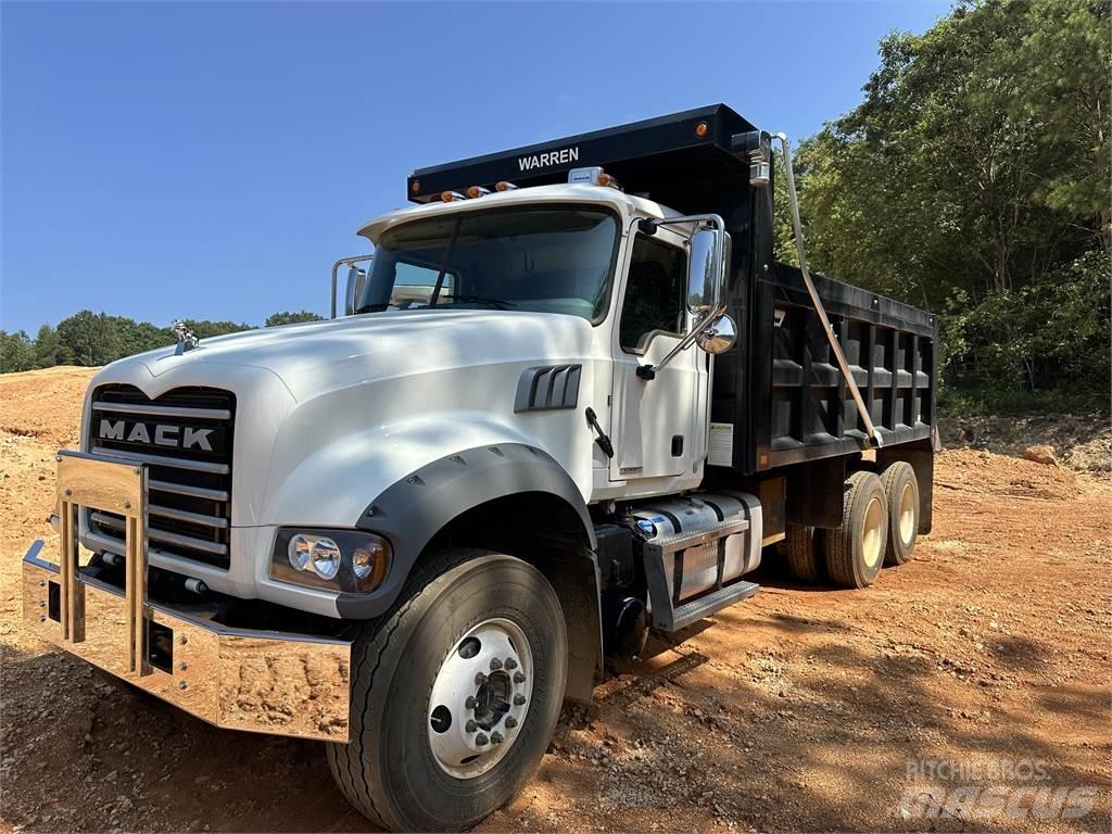 Mack GR64F Další
