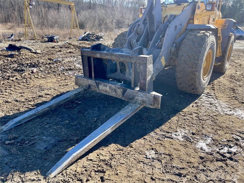 Volvo L70E Kolové nakladače