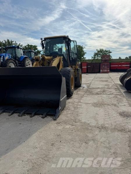 CAT 950H Kolové nakladače