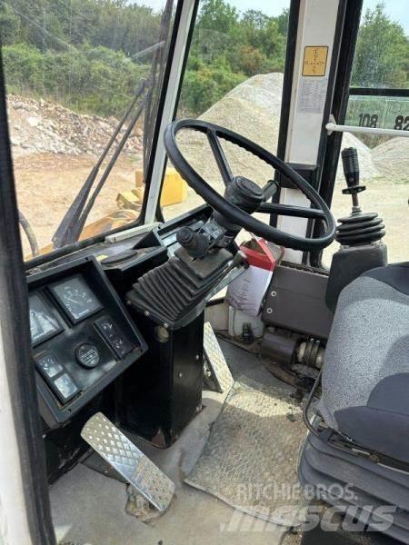 Daewoo MG200 Kolové nakladače