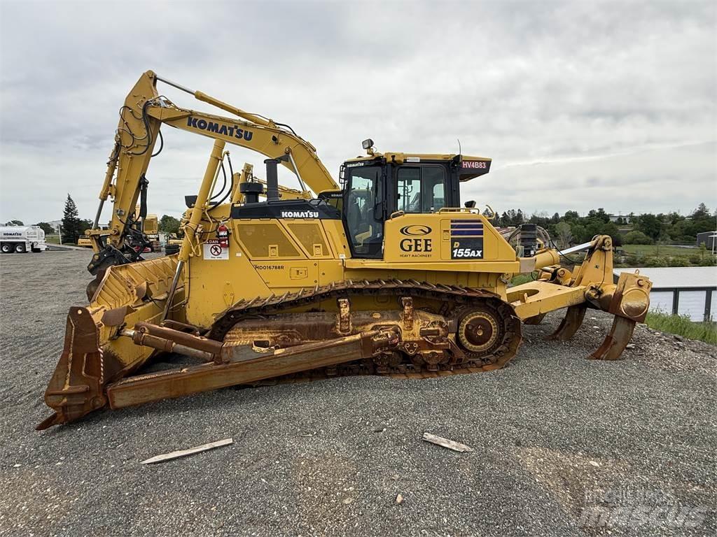 Komatsu D155AX-8 Pásové dozery