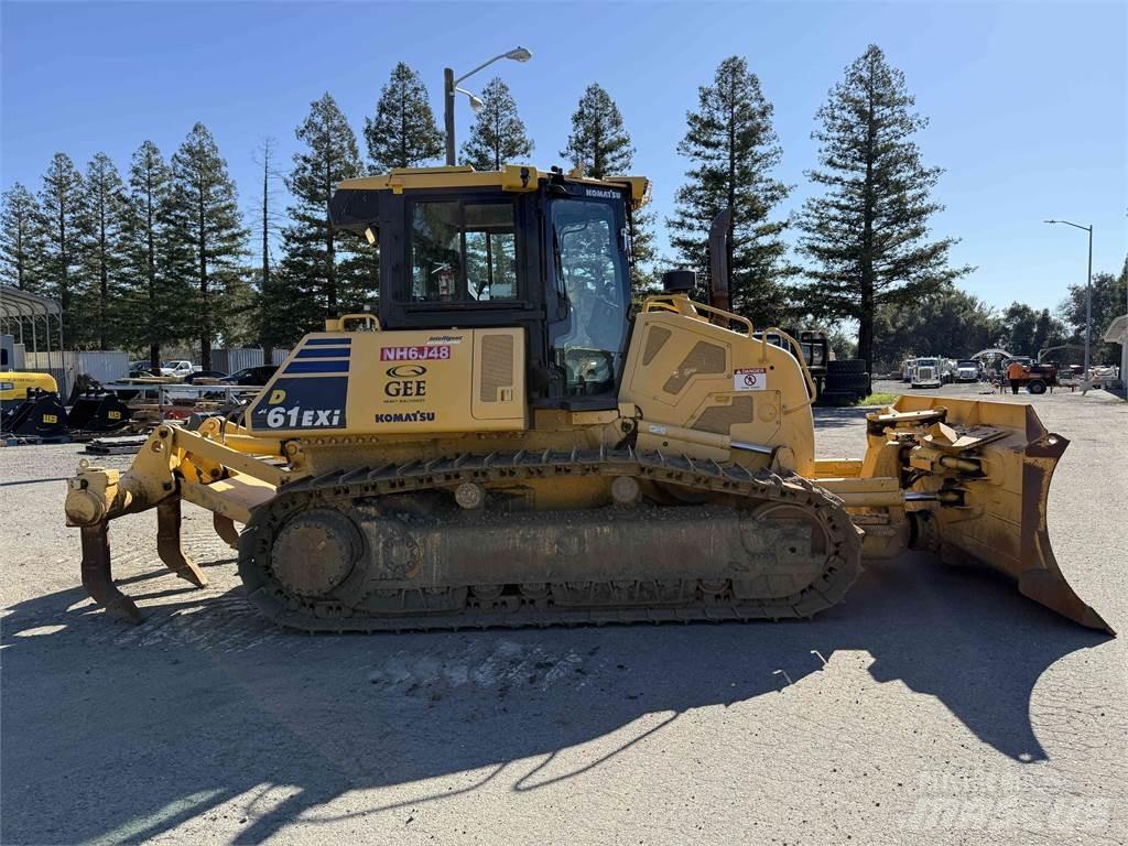 Komatsu D61EXi-24 Pásové dozery