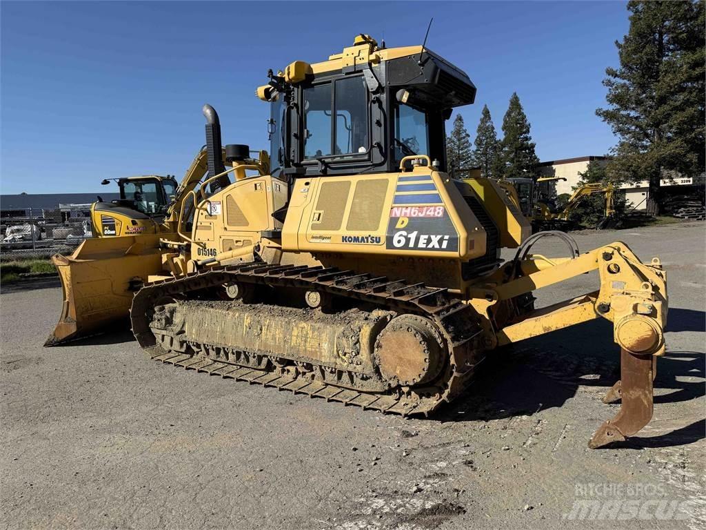 Komatsu D61EXi-24 Pásové dozery