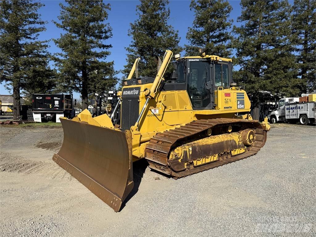 Komatsu D65PX-18 Pásové dozery