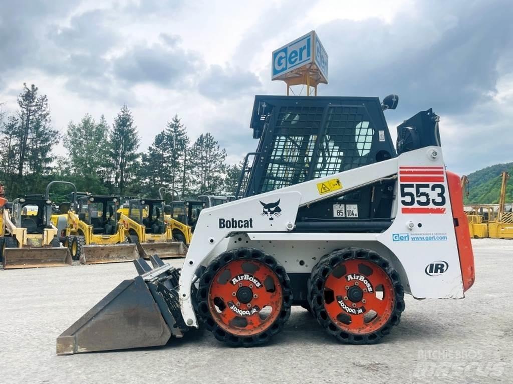 Bobcat 553 Smykem řízené nakladače