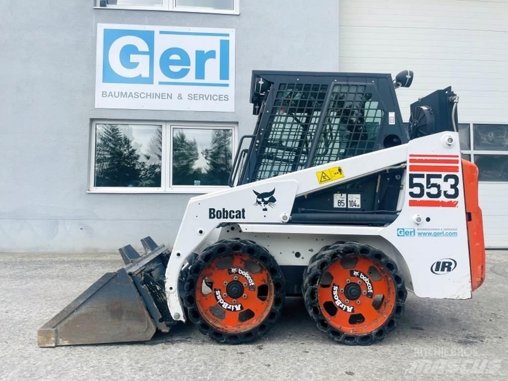 Bobcat 553 Smykem řízené nakladače