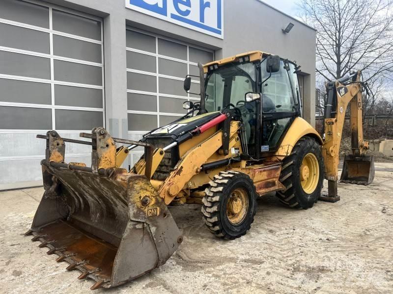 CAT 428 E Rýpadlo-nakladače