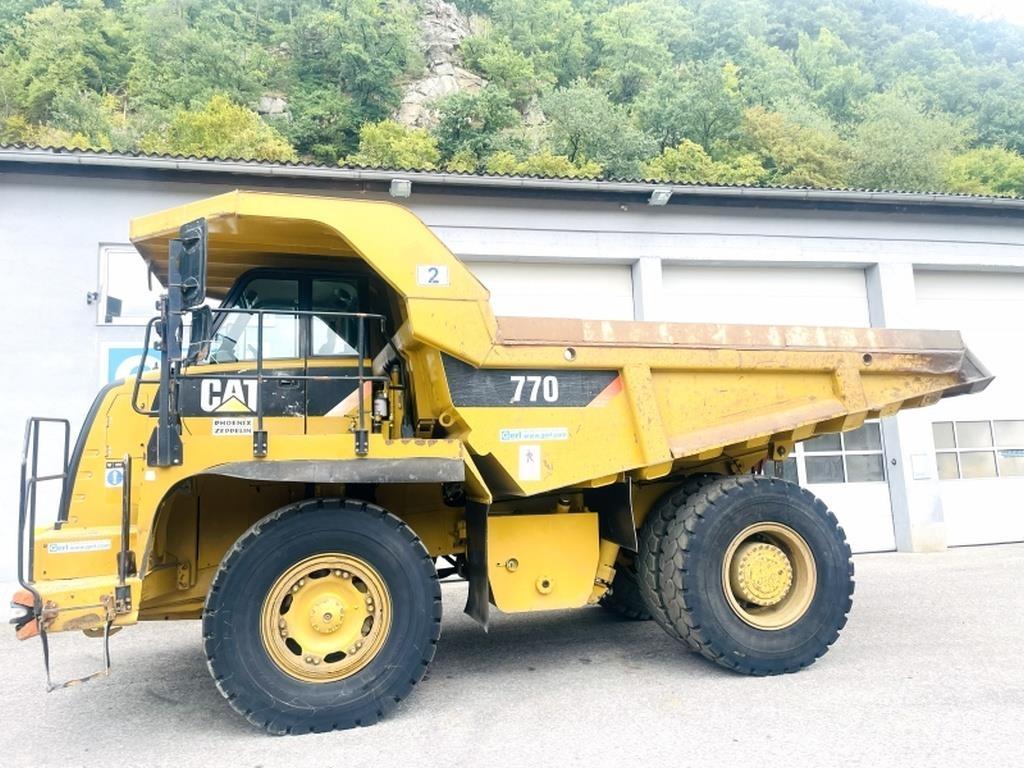 CAT 770 Kloubové dempry