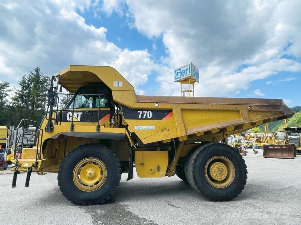 CAT 770 Kloubové dempry