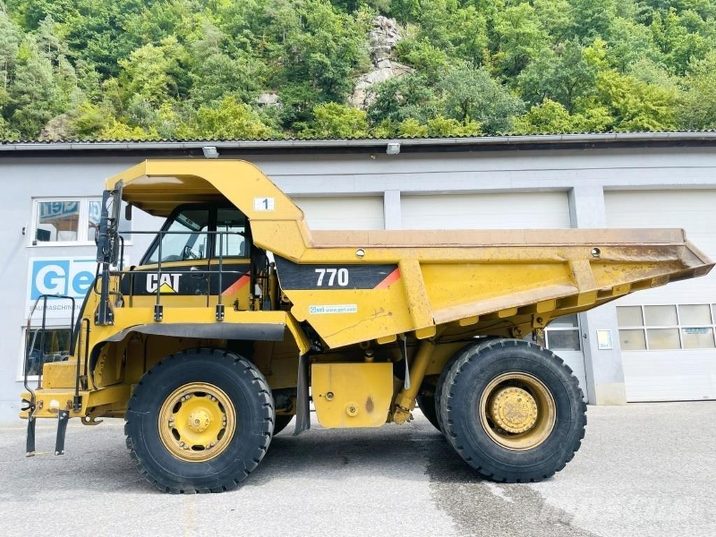 CAT 770 Kloubové dempry