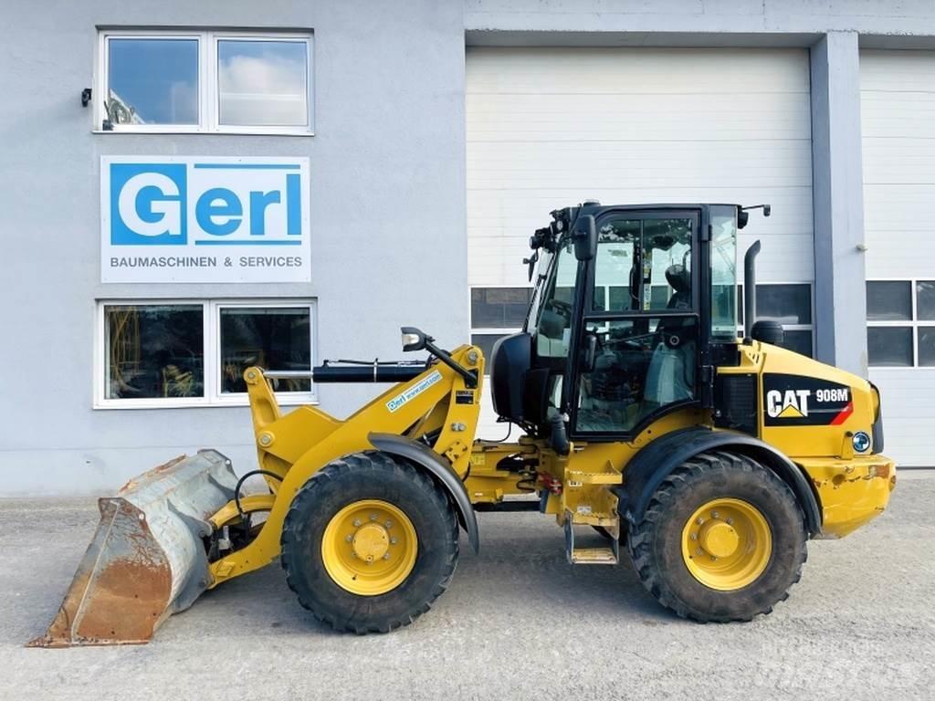 CAT 908M Kolové nakladače