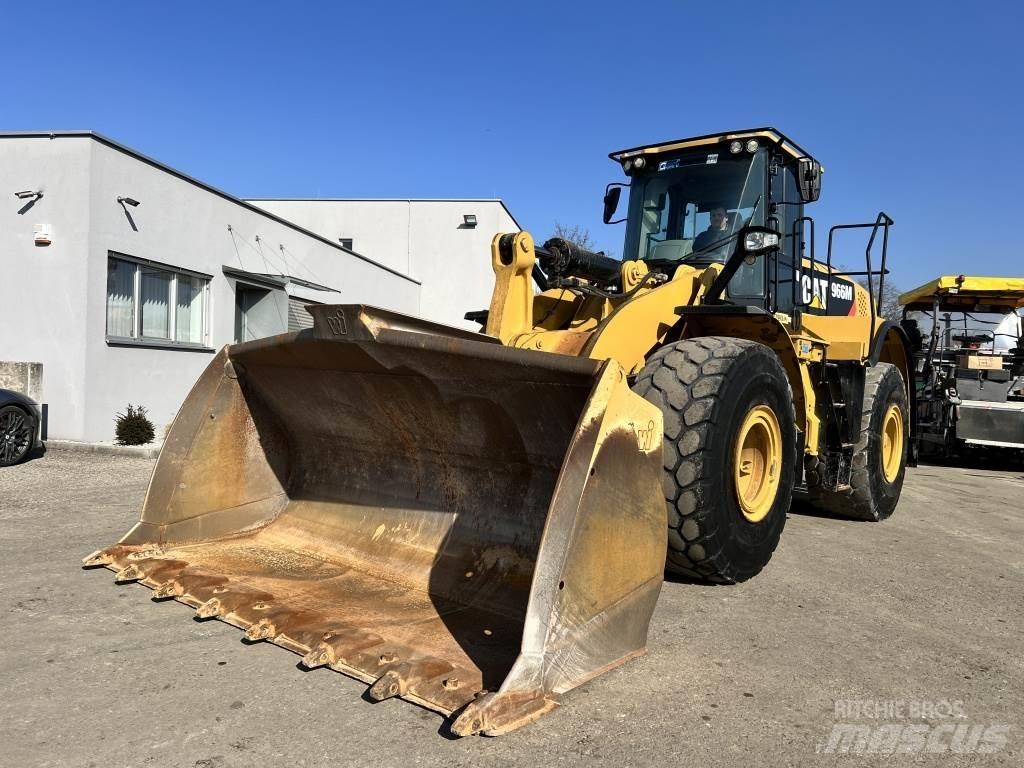 CAT 966 M Kolové nakladače
