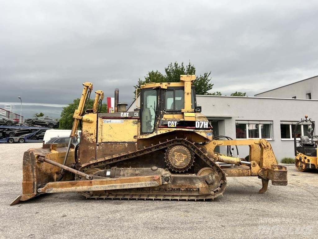 CAT D 7 H Pásové dozery
