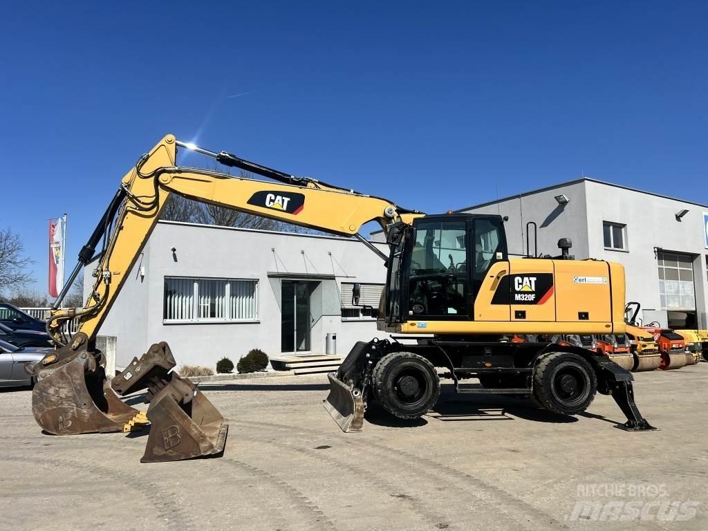 CAT M 320 F Kolová rýpadla