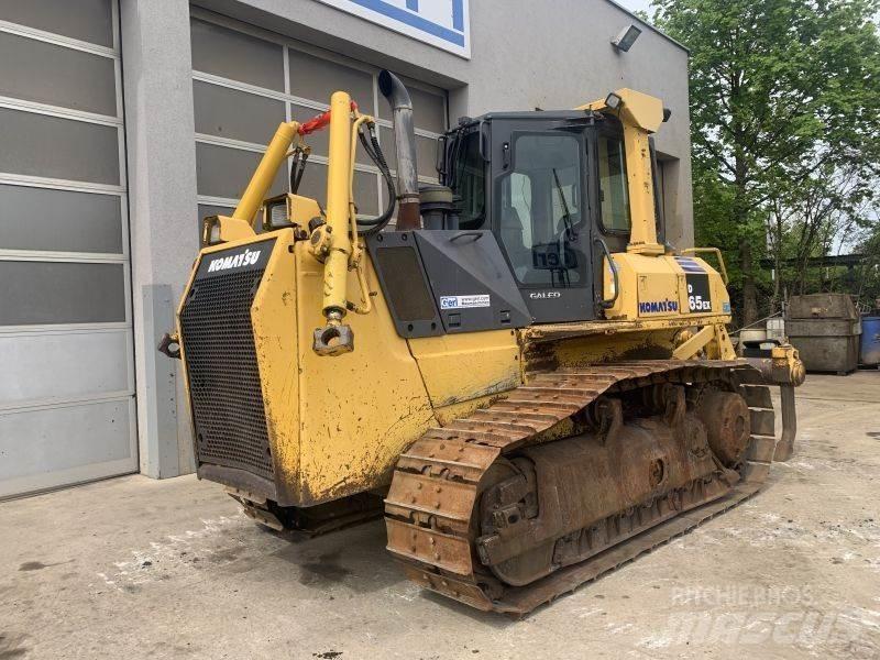 Komatsu D 65 EX-15 Pásové dozery