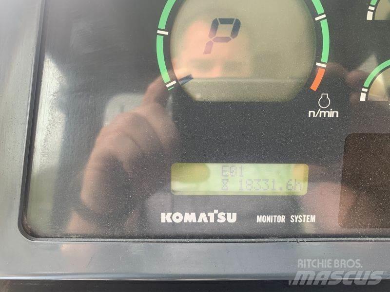 Komatsu D 65 EX-15 Pásové dozery