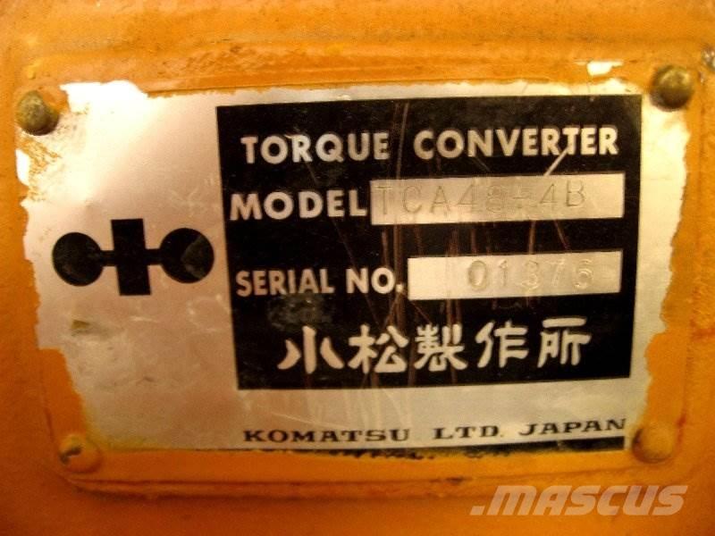 Komatsu HD325-3 Getriebe Ostatní komponenty