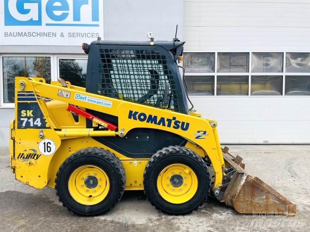 Komatsu SK714-5 Smykem řízené nakladače
