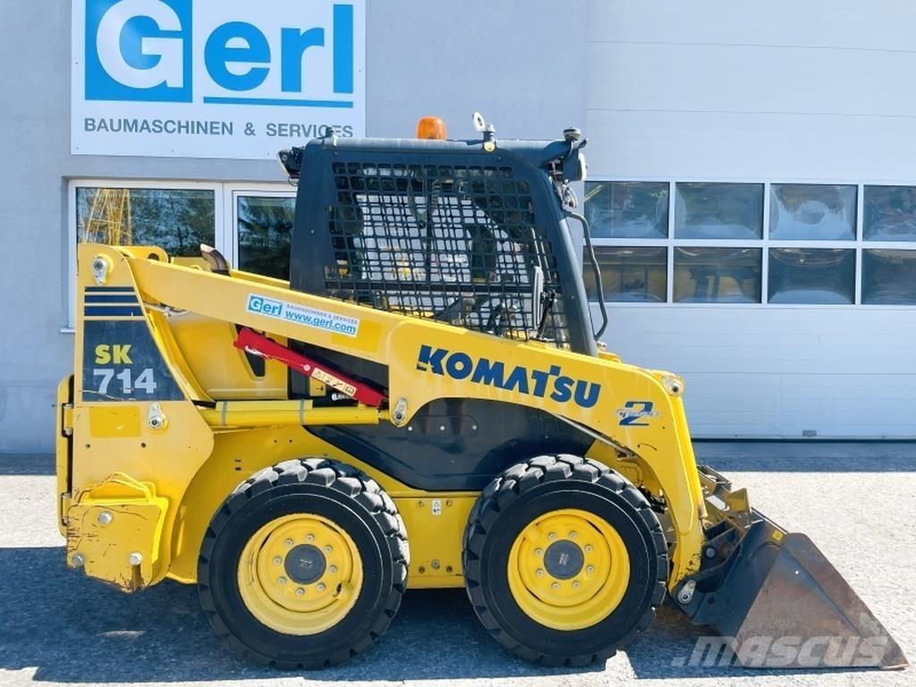 Komatsu SK714-5 Smykem řízené nakladače