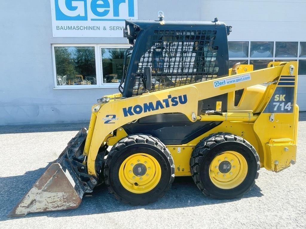 Komatsu SK714-5 Smykem řízené nakladače