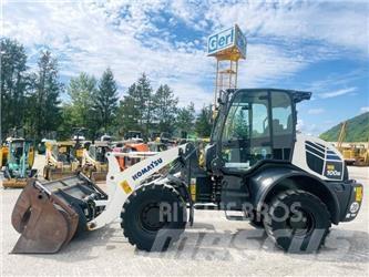 Komatsu WA100M-7 Kolové nakladače