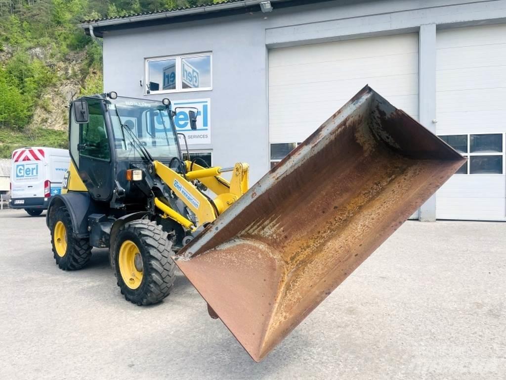 Komatsu WA80-6 Kolové nakladače