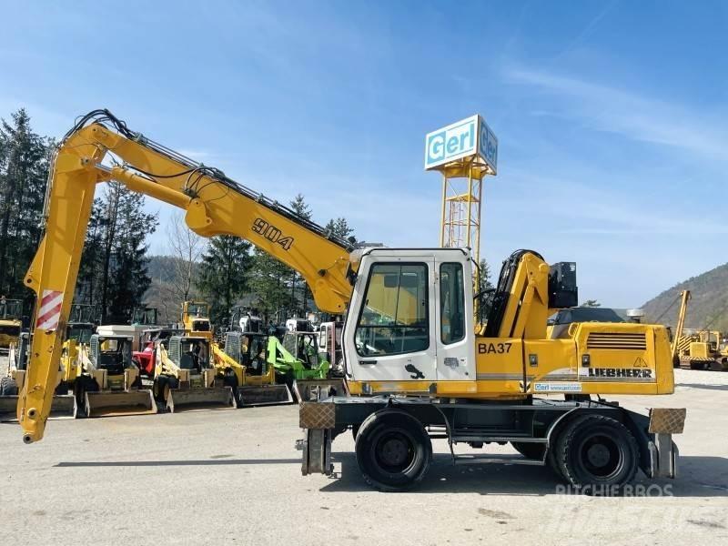 Liebherr A904 Stroje pro manipulaci s odpadem
