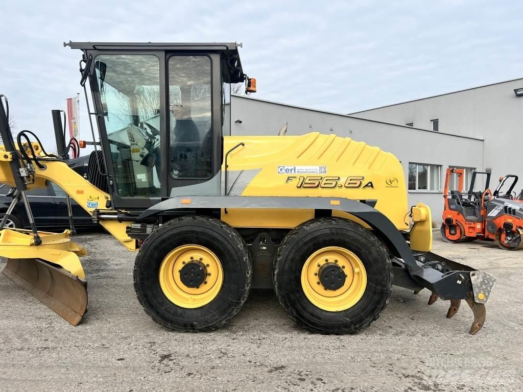 New Holland F 156.6 A Grejdry