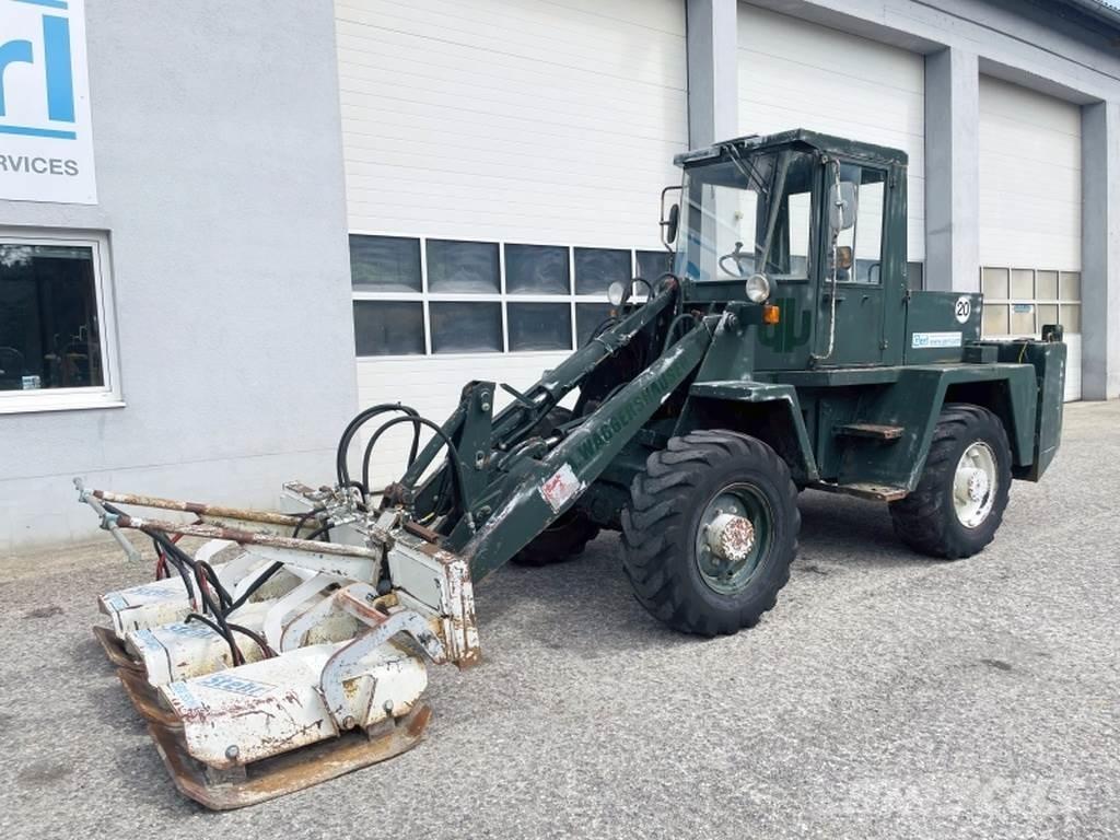 Schaeff ZL8 Kolové nakladače