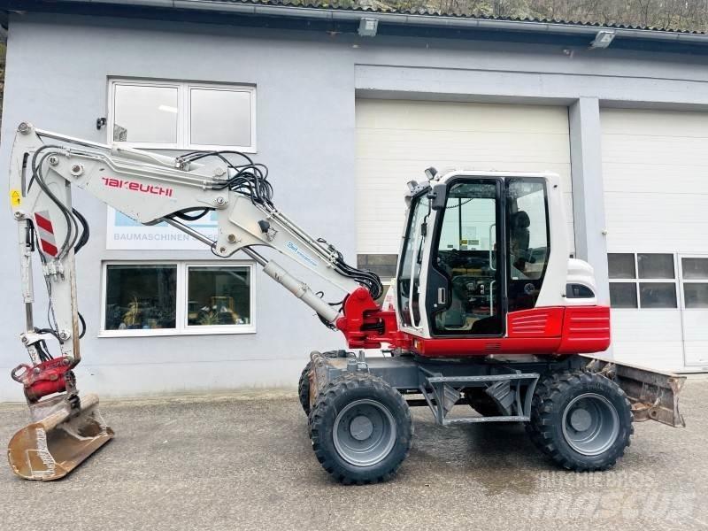 Takeuchi TB295W Kolová rýpadla