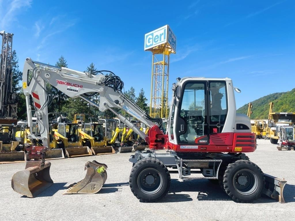 Takeuchi TB295W Kolová rýpadla