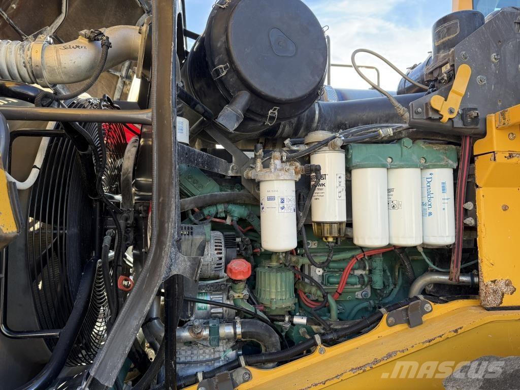 Volvo L 250 G Kolové nakladače