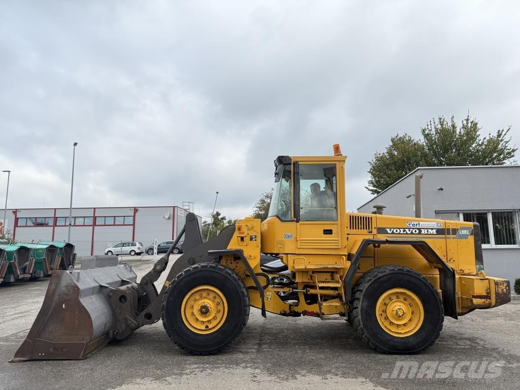 Volvo L 90 C Kolové nakladače