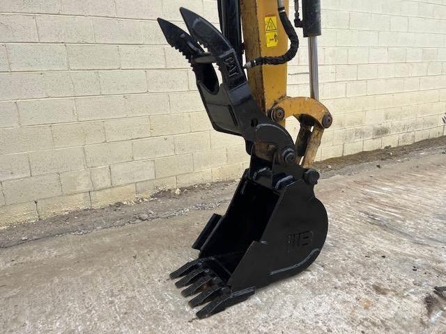 CAT 305.5E2 Mini rýpadla < 7t