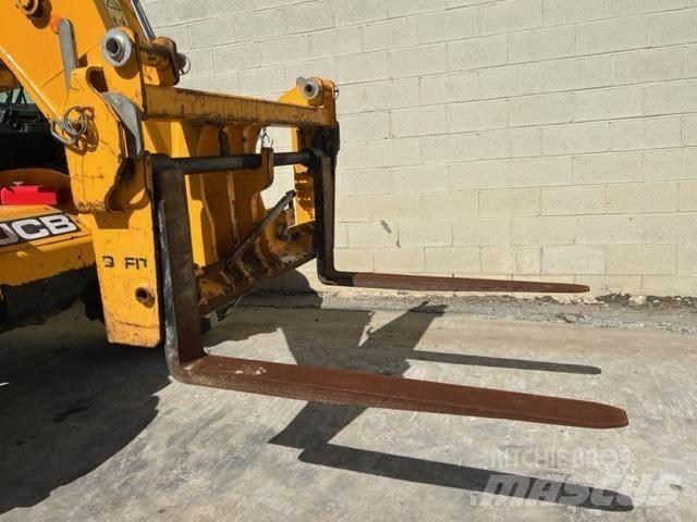 JCB 535-95 Další