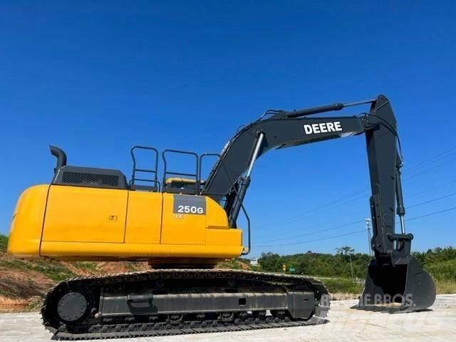 John Deere 250G Pásová rýpadla