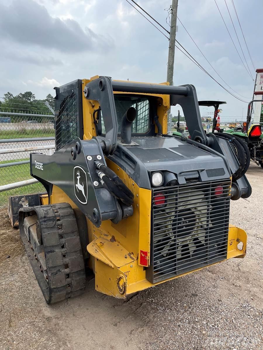 John Deere 325G Smykem řízené nakladače