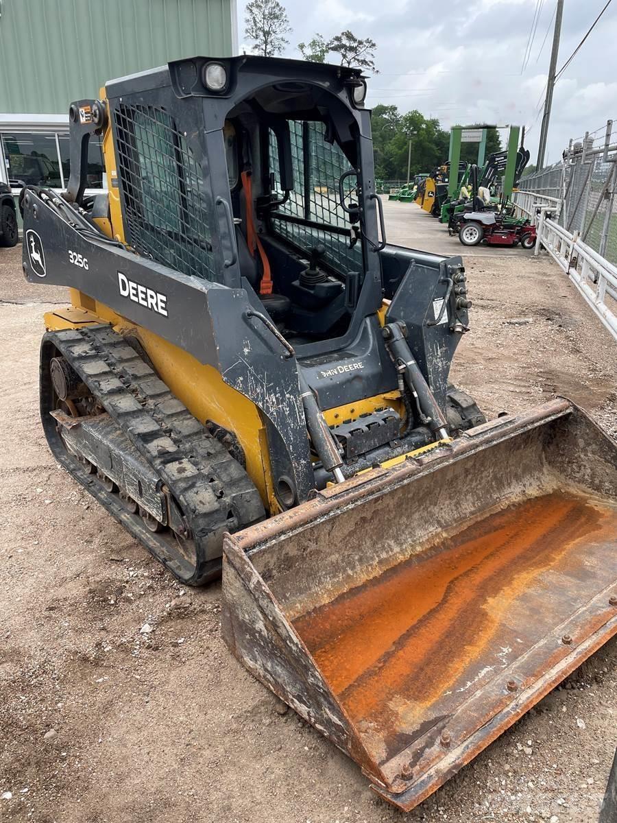 John Deere 325G Smykem řízené nakladače