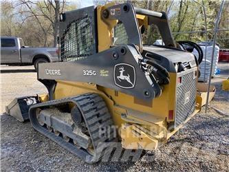 John Deere 325G Smykem řízené nakladače