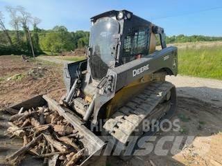 John Deere 333G Smykem řízené nakladače