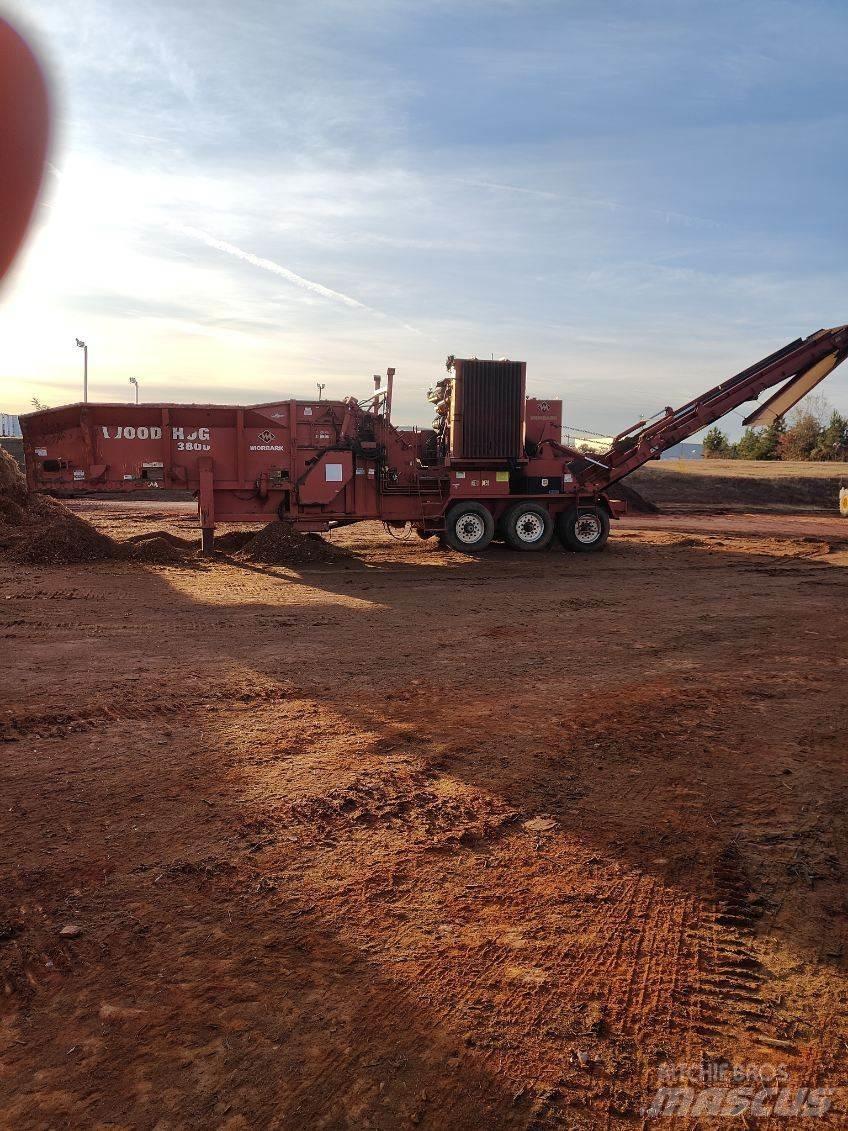 Morbark 3800 Pily