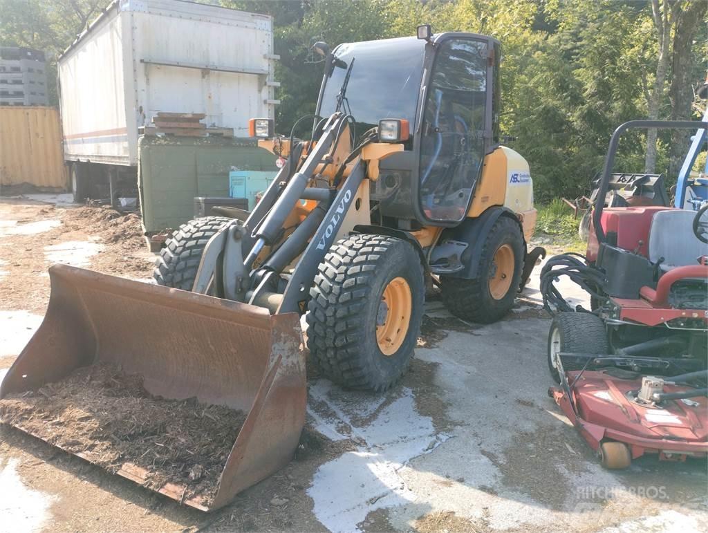 Volvo D20L Kolové nakladače